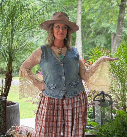 Garden Tea Lace Bell Sleeve Top