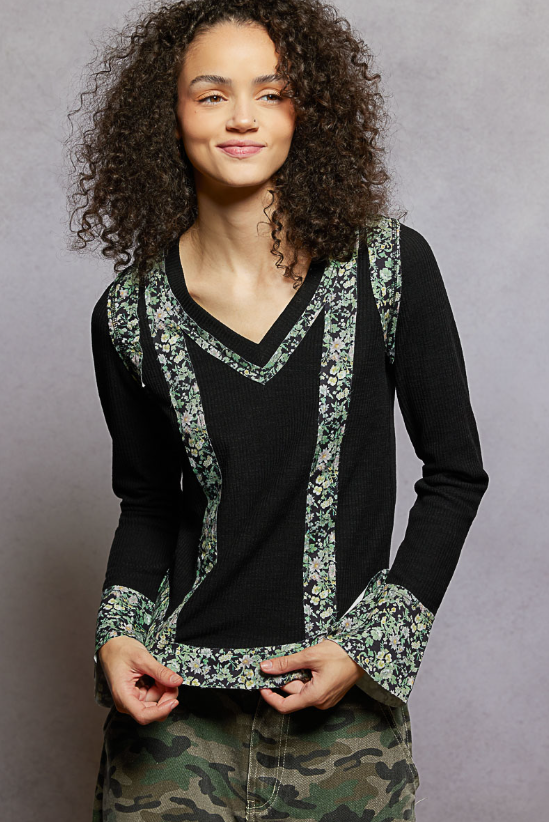 Floral Ribbed V-Neck Top