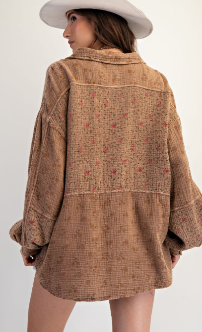 Up Around the Bend Top