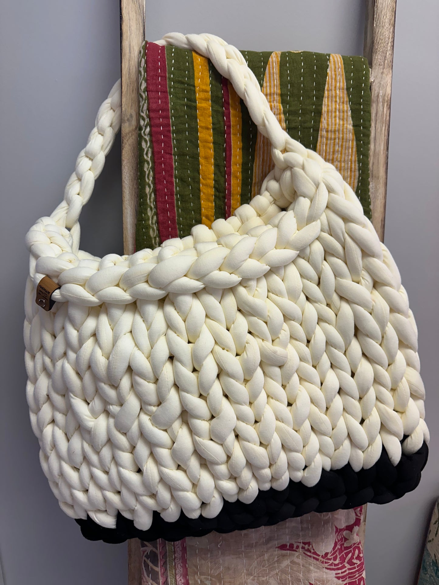 Handmade by Laura Bags