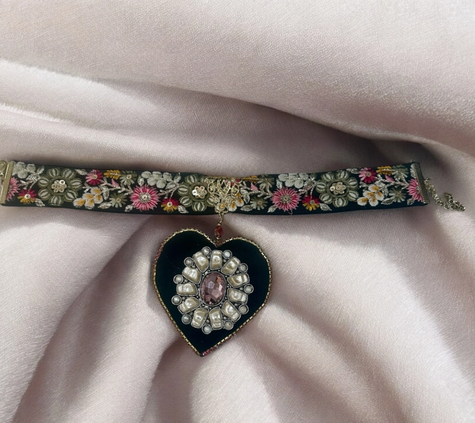 Velvet Pearl Heart Choker Necklace