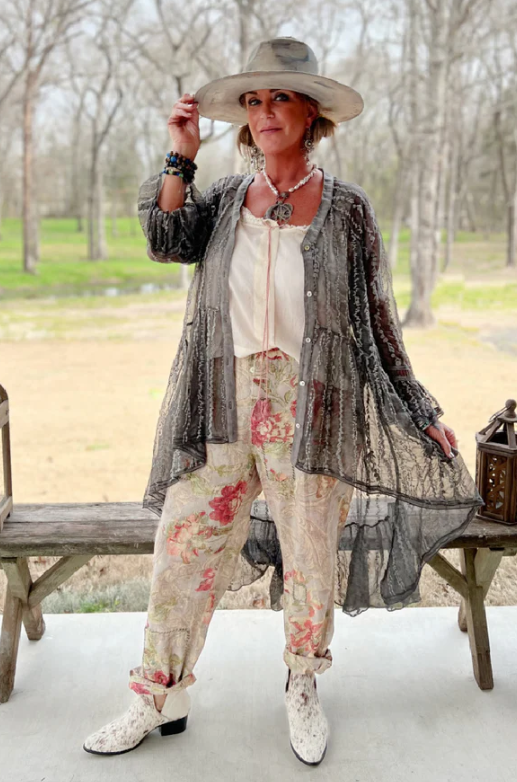 Garden Bliss High-Lo Top