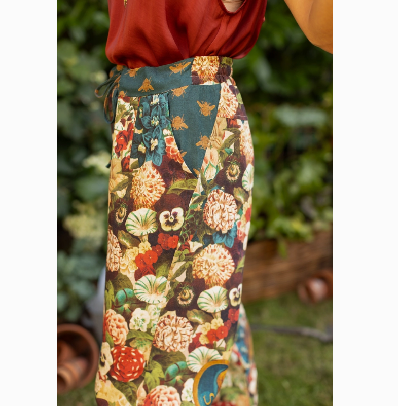 Stay Gold Linen Pants