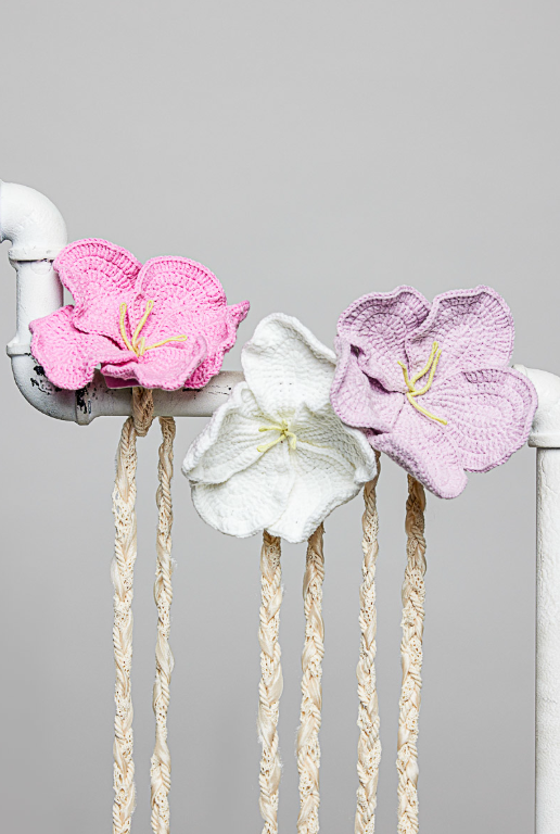 Crochet Flower Tie