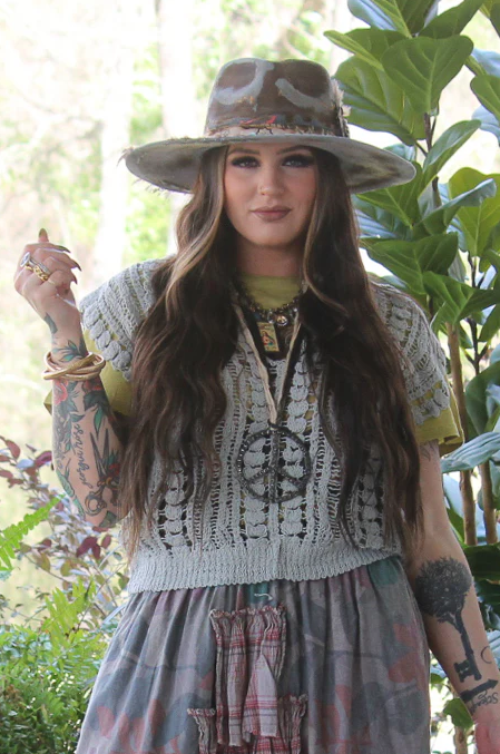 Memories Await Overlay Top