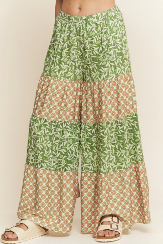 Sunset Drive Tiered Pants