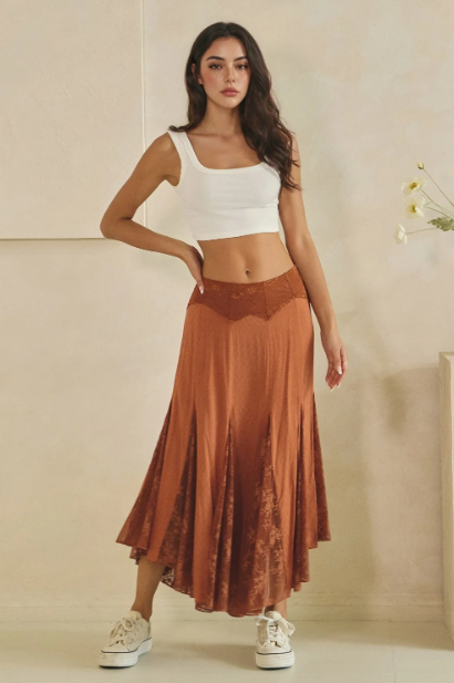 Spinning Free Lace Skirt