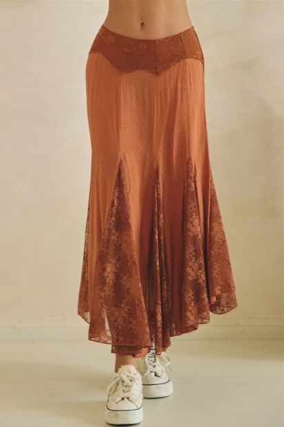 Spinning Free Lace Skirt