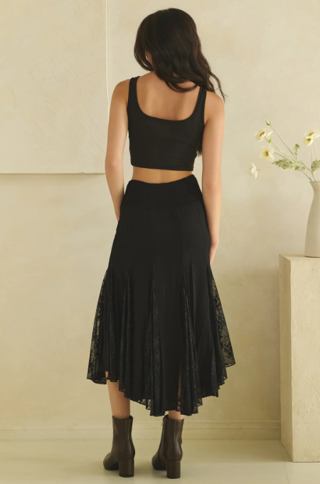 Spinning Free Lace Skirt