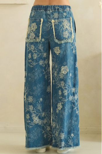 Flower Trails Embroidered Jeans