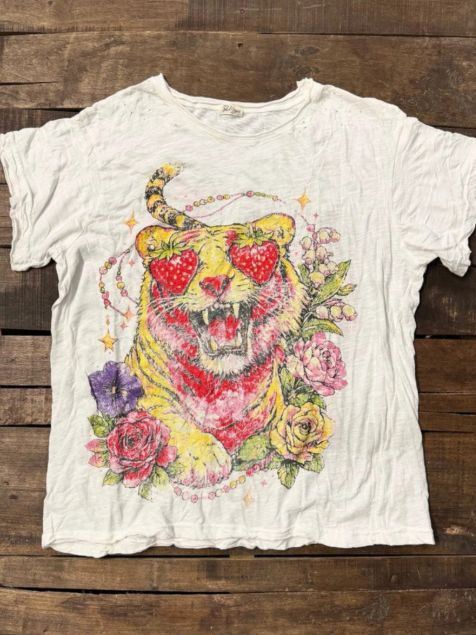 Tigers Love Worn and Weathered Tee