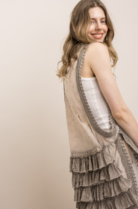 Daydream Believer Hi-Lo Top