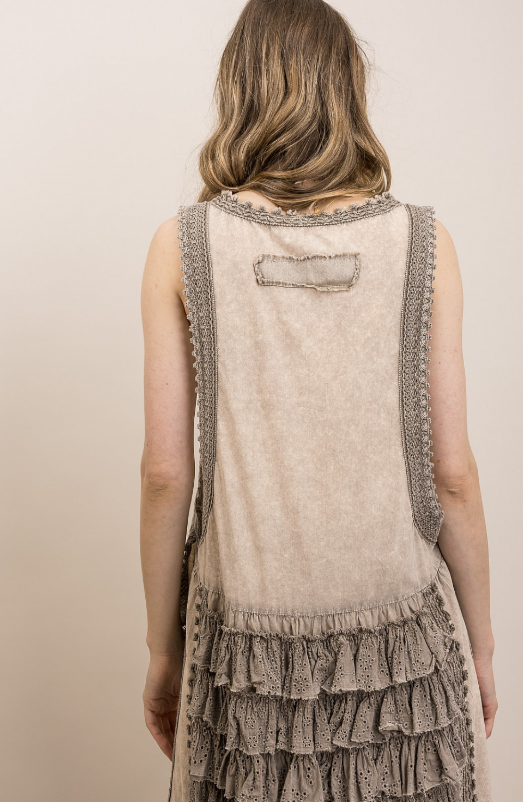 Daydream Believer Hi-Lo Top